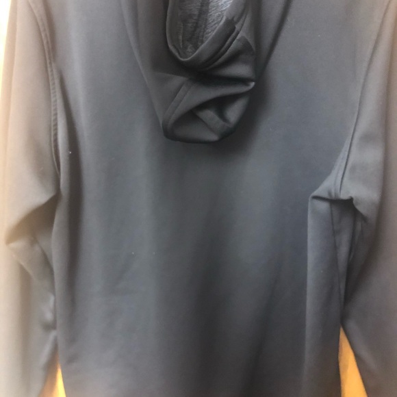 Large Under Armour cold gear sweatshirt - Picture 2 of 3